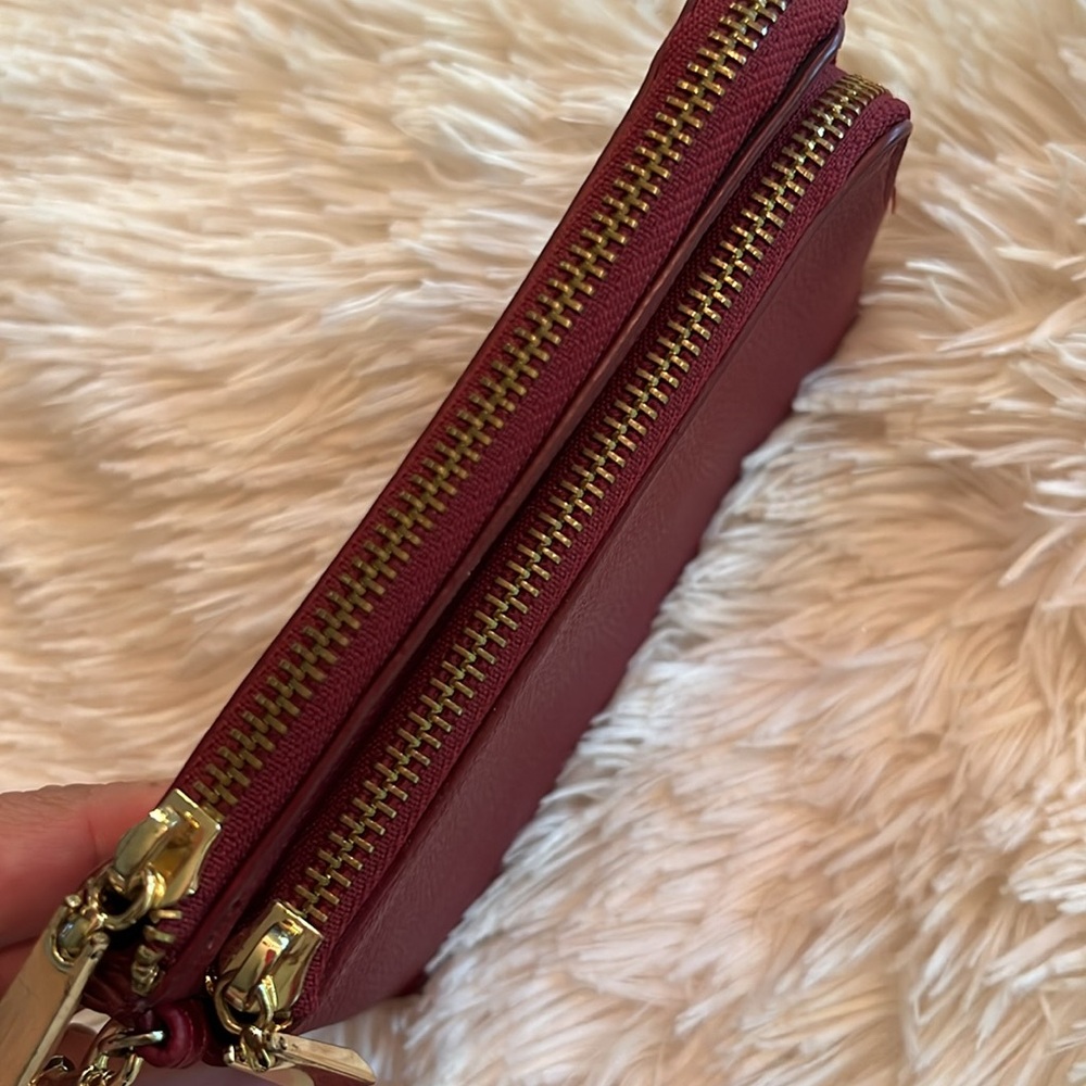 Merona wristlet - Picture 5 of 5